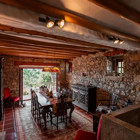 Alto Paraiso Boutique Деревянный коттедж Reguengo Grande